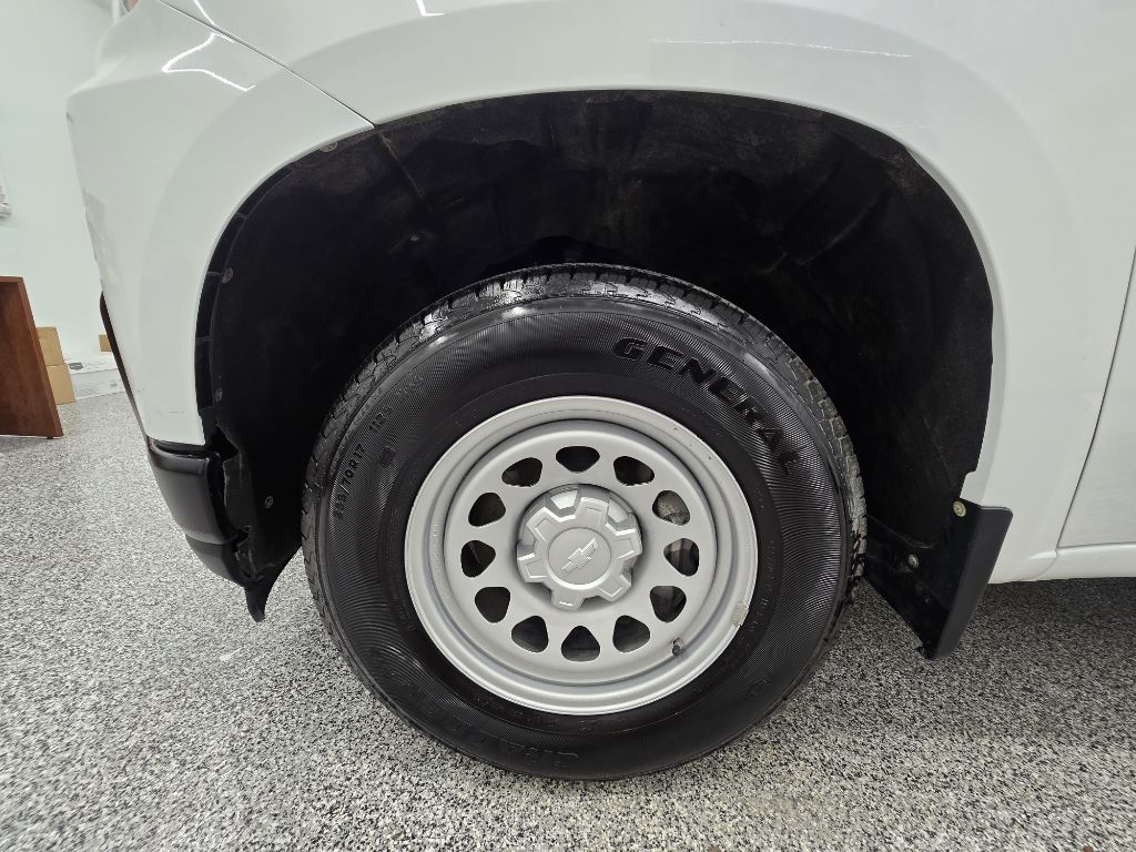 Chevrolet Silverado 1500 Work Truck Crew Cab Short Box 2WD 2020 Chevrolet Silverado 1500 Work Truck Crew Cab Short Box 2WD 2020