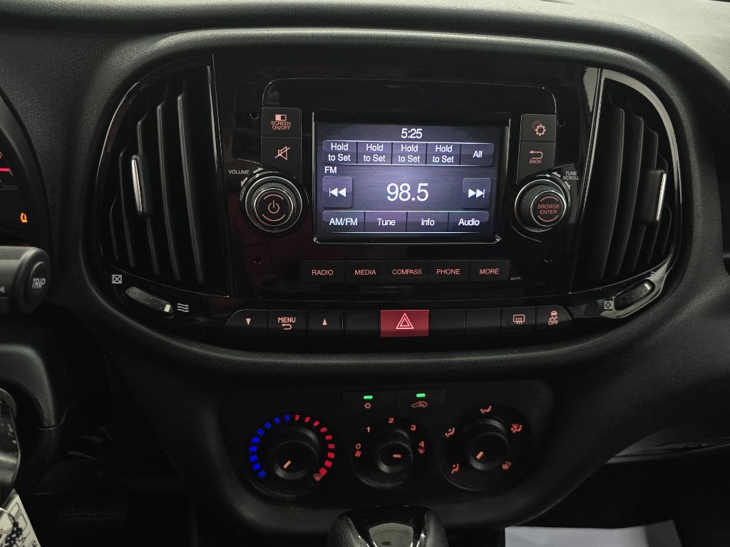 2018 Ram ProMaster City SLT photo 18