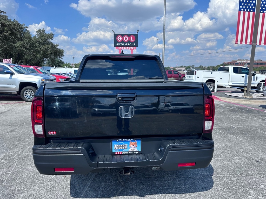 2017 Honda Ridgeline RTL photo 2