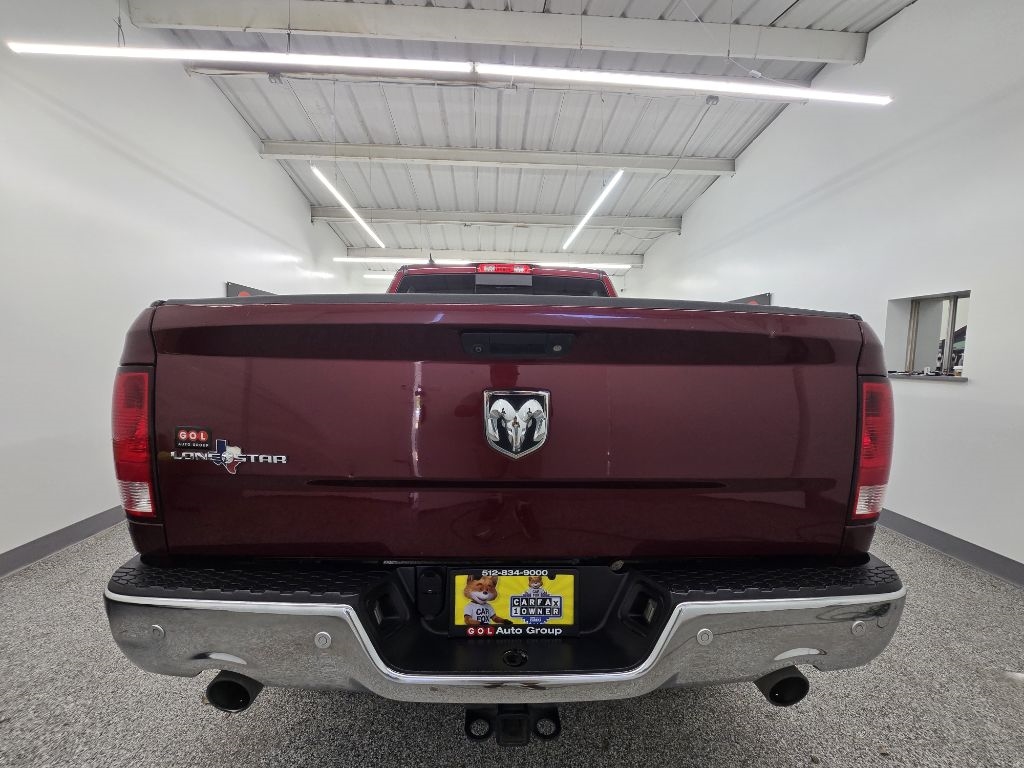 RAM 1500 Lone Star 4x2 Crew Cab 5'7" Box 2018 RAM 1500 Lone Star 4x2 Crew Cab 5'7" Box 2018