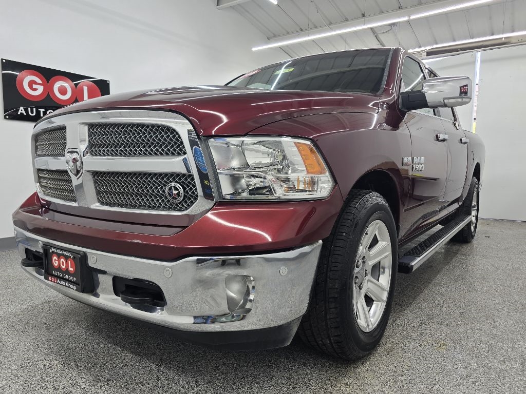 RAM 1500 Lone Star 4x2 Crew Cab 5'7" Box 2018 RAM 1500 Lone Star 4x2 Crew Cab 5'7" Box 2018