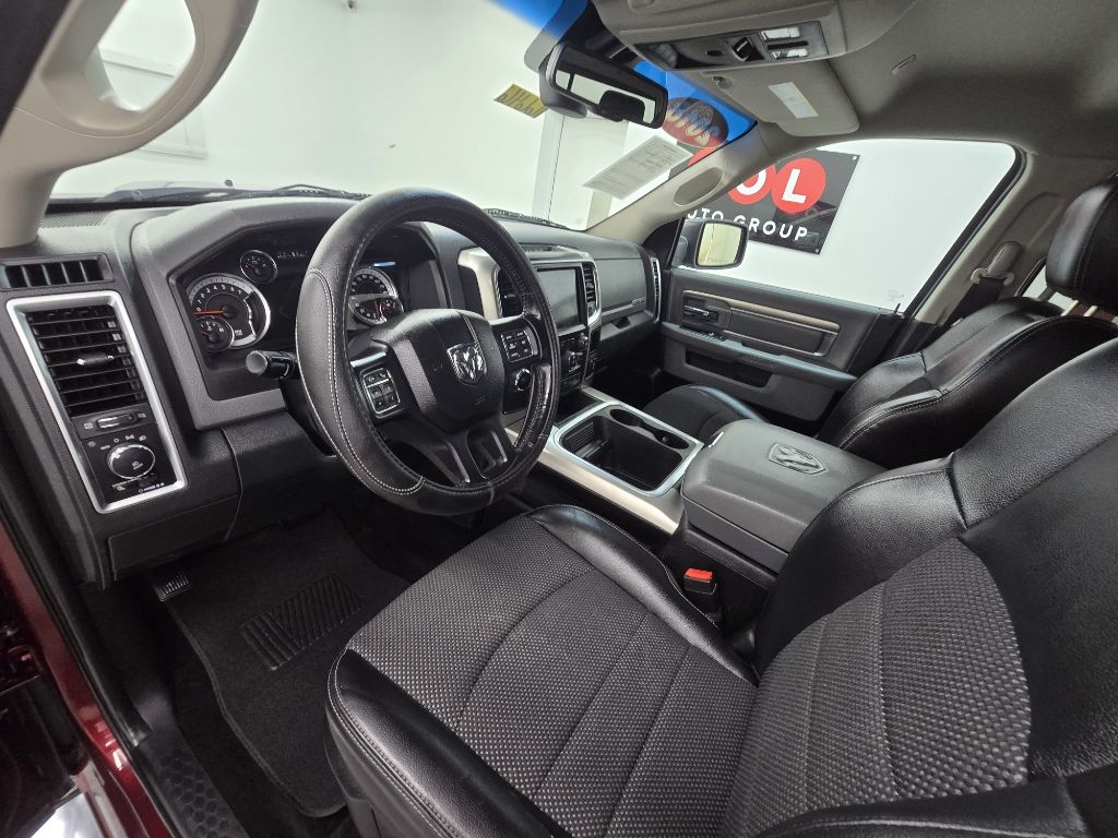 RAM 1500 Lone Star 4x2 Crew Cab 5'7" Box 2018 RAM 1500 Lone Star 4x2 Crew Cab 5'7" Box 2018