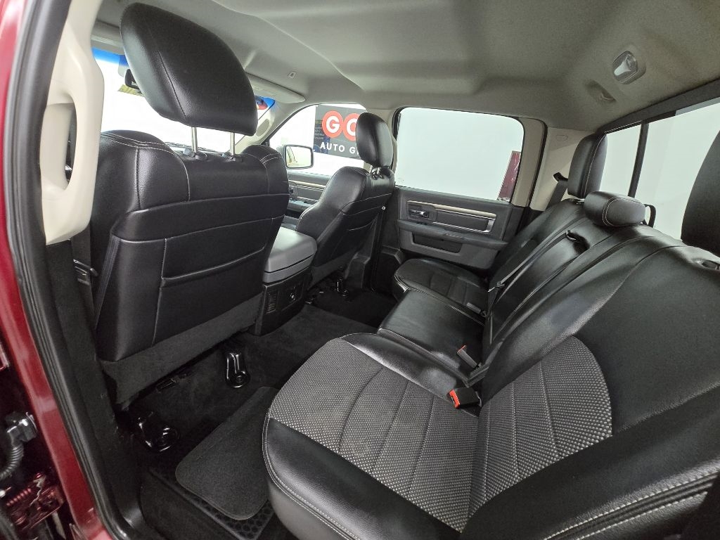 RAM 1500 Lone Star 4x2 Crew Cab 5'7" Box 2018 RAM 1500 Lone Star 4x2 Crew Cab 5'7" Box 2018