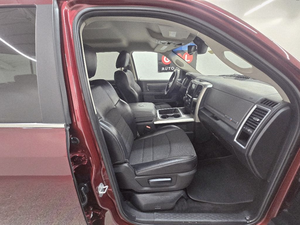 RAM 1500 Lone Star 4x2 Crew Cab 5'7" Box 2018 RAM 1500 Lone Star 4x2 Crew Cab 5'7" Box 2018