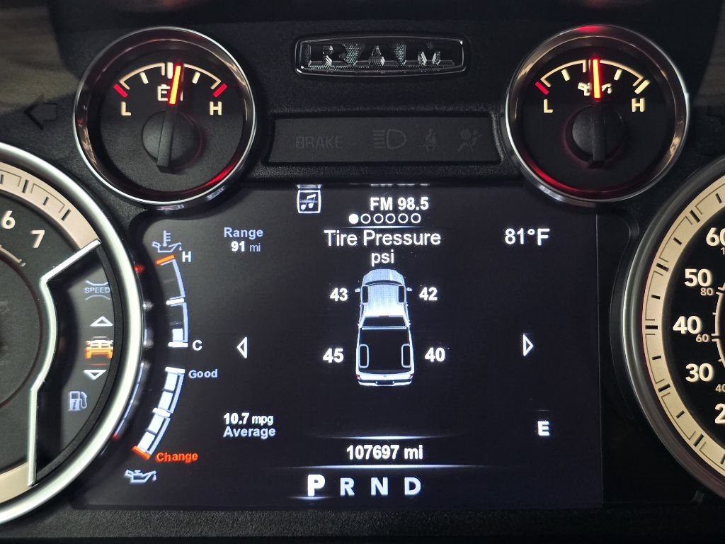 RAM 1500 Lone Star 4x2 Crew Cab 5'7" Box 2018 RAM 1500 Lone Star 4x2 Crew Cab 5'7" Box 2018