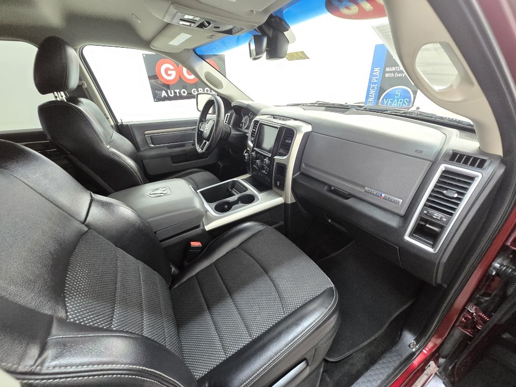 RAM 1500 Lone Star 4x2 Crew Cab 5'7" Box 2018 RAM 1500 Lone Star 4x2 Crew Cab 5'7" Box 2018