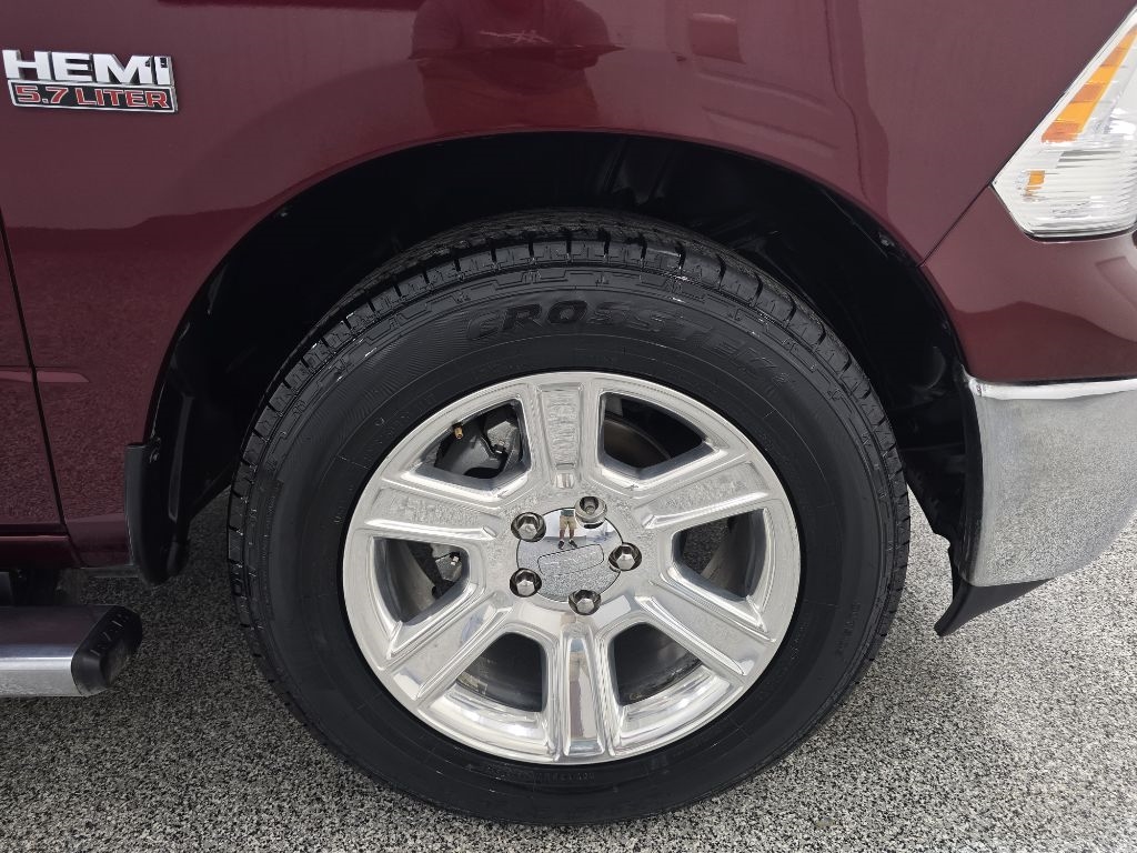 RAM 1500 Lone Star 4x2 Crew Cab 5'7" Box 2018 RAM 1500 Lone Star 4x2 Crew Cab 5'7" Box 2018