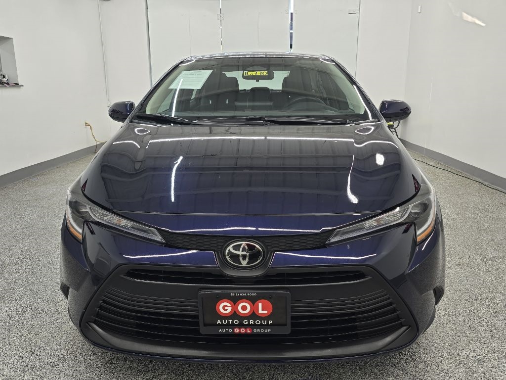 2025 Toyota Corolla LE photo 2