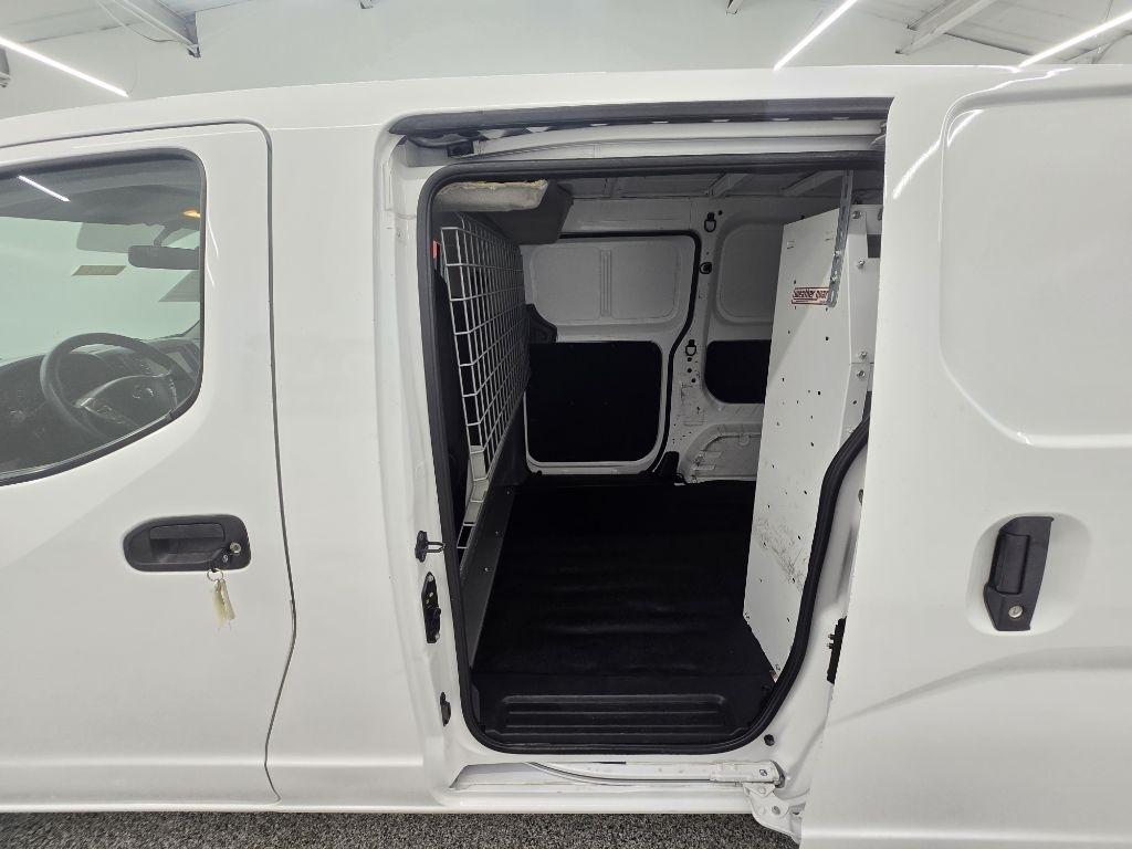 2020 Nissan NV200 SV - Photo 9