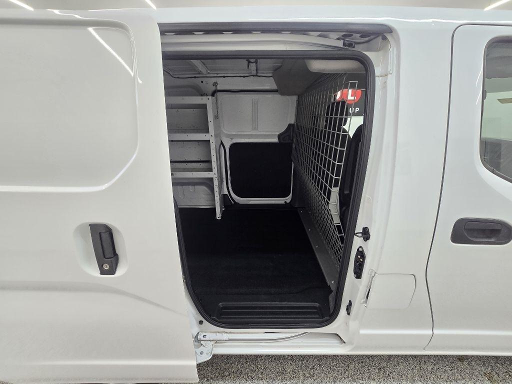 2020 Nissan NV200 SV - Photo 14