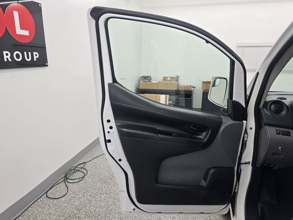 2020 Nissan NV200 SV - Photo 22