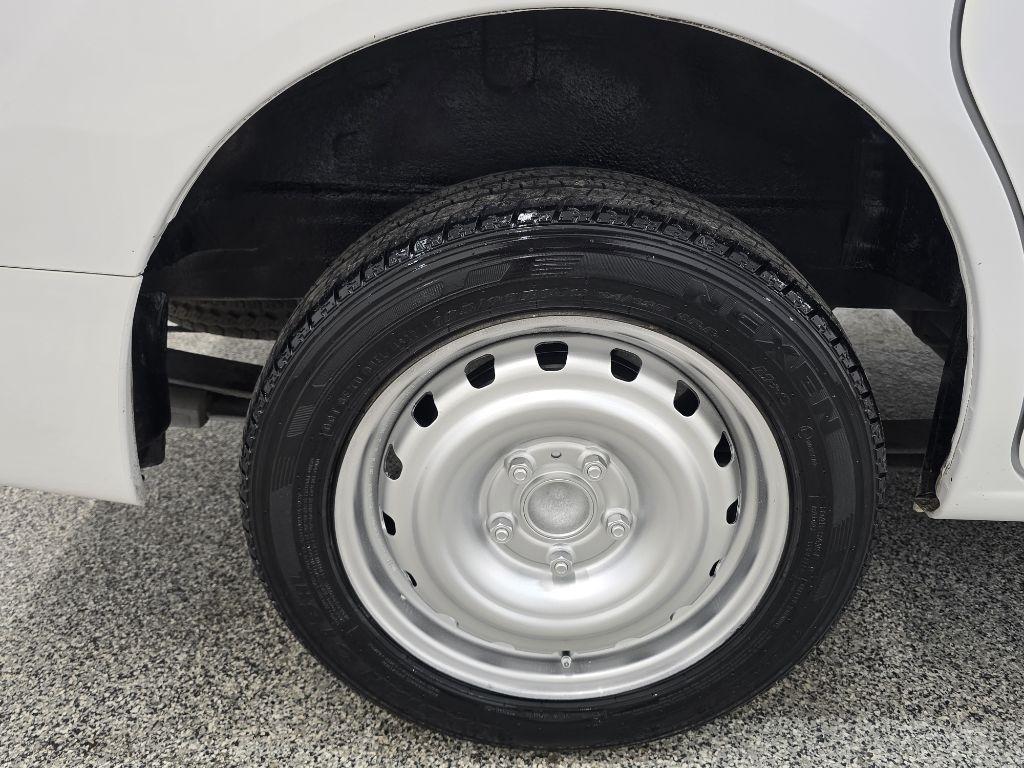 2020 Nissan NV200 SV - Photo 25