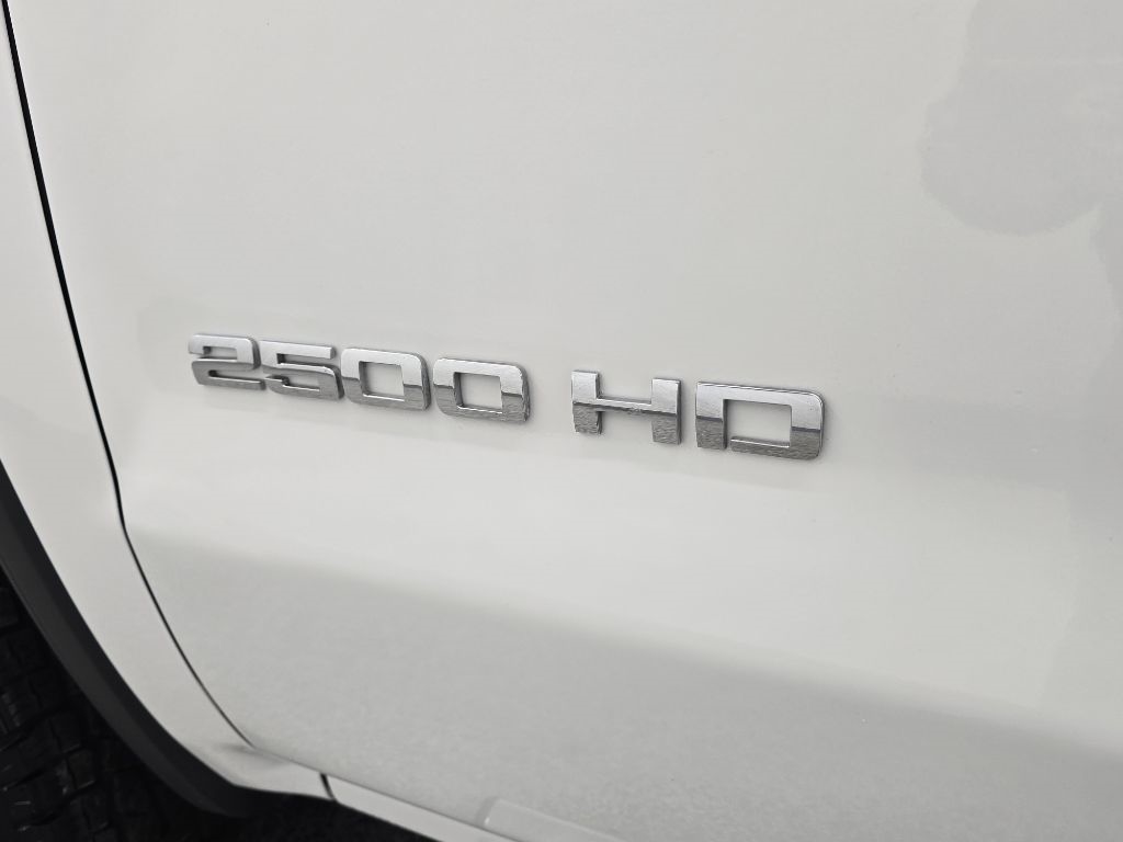 GMC Sierra 2500HD Base Crew Cab 4WD 2017