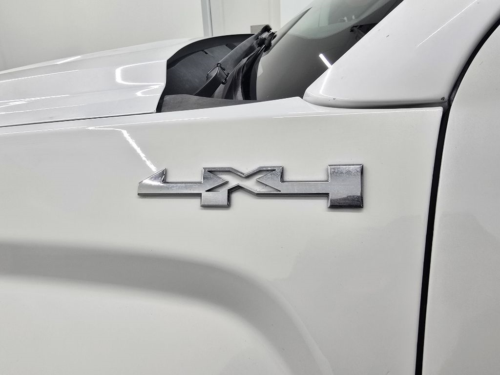 GMC Sierra 2500HD Base Crew Cab 4WD 2017