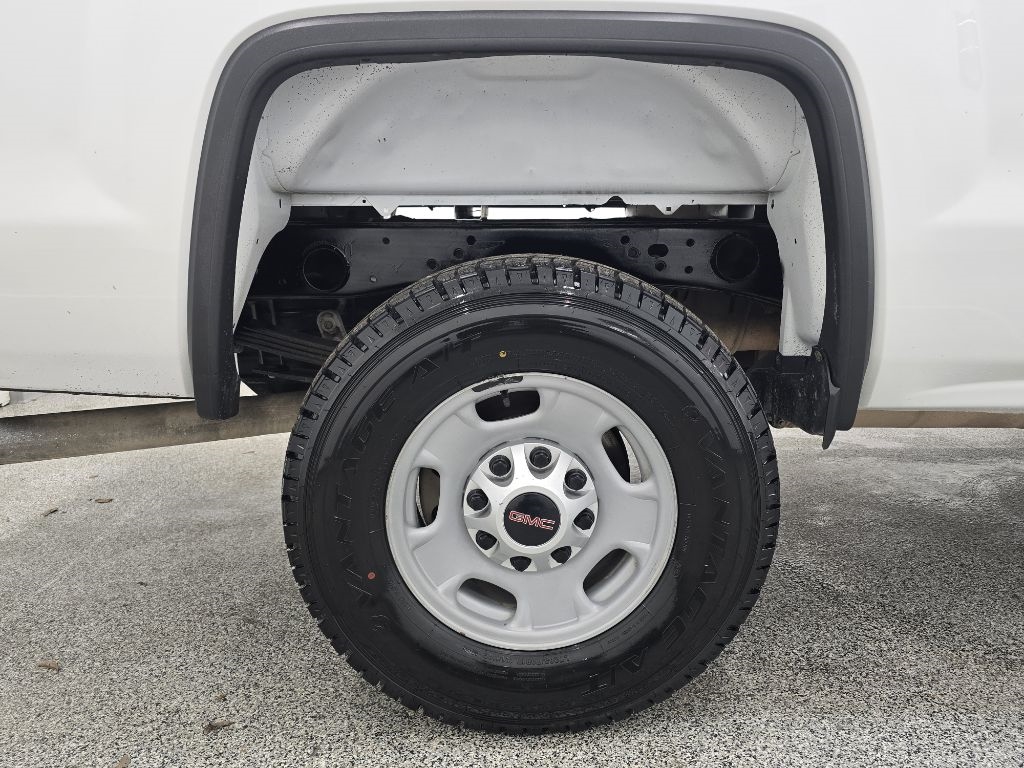 GMC Sierra 2500HD Base Crew Cab 4WD 2017