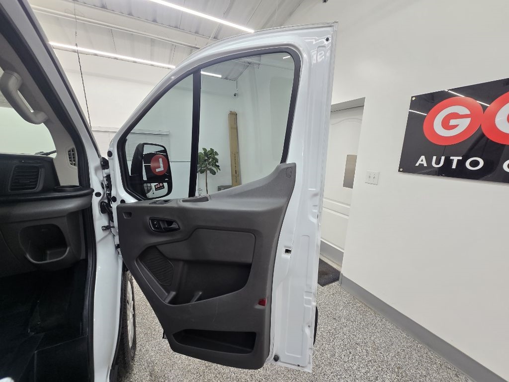 Ford Transit 350 Wagon Low Roof XLT 60/40 Pass. 148-in. WB 2021