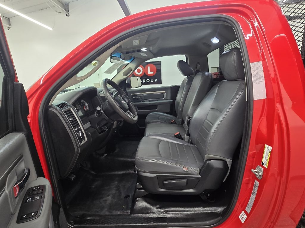 RAM 3500 Tradesman Regular Cab 2WD 2018