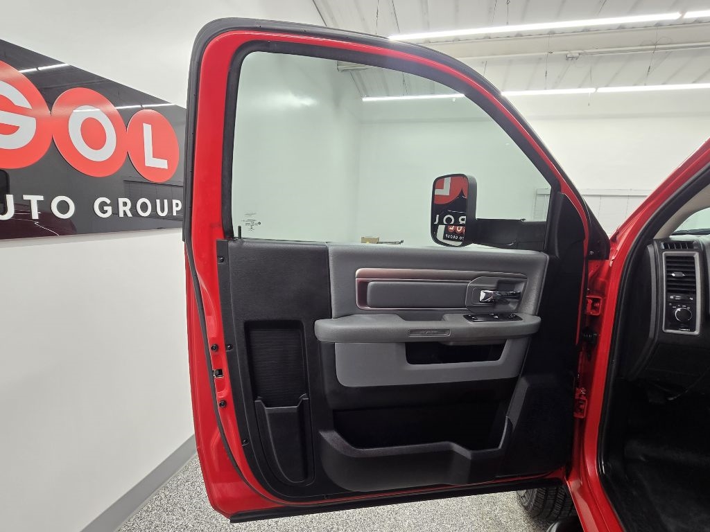 RAM 3500 Tradesman Regular Cab 2WD 2018