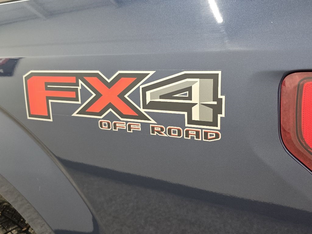 Ford F-150 XLT SuperCrew 5.5-ft. Bed 4WD 2015