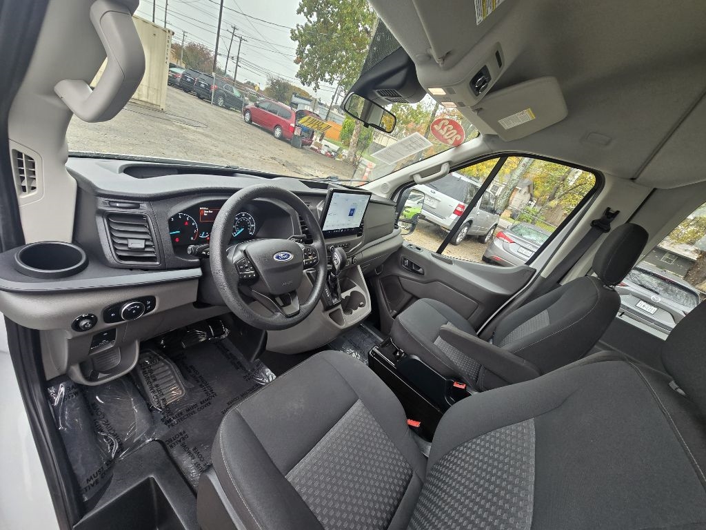 Ford Transit 350 Wagon High Roof XLT w/Sliding Pass. 148-in. WB 2022