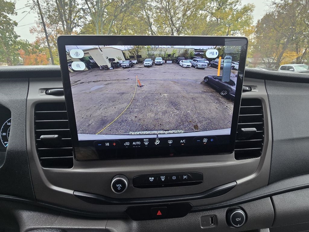 Ford Transit 350 Wagon High Roof XLT w/Sliding Pass. 148-in. WB 2022