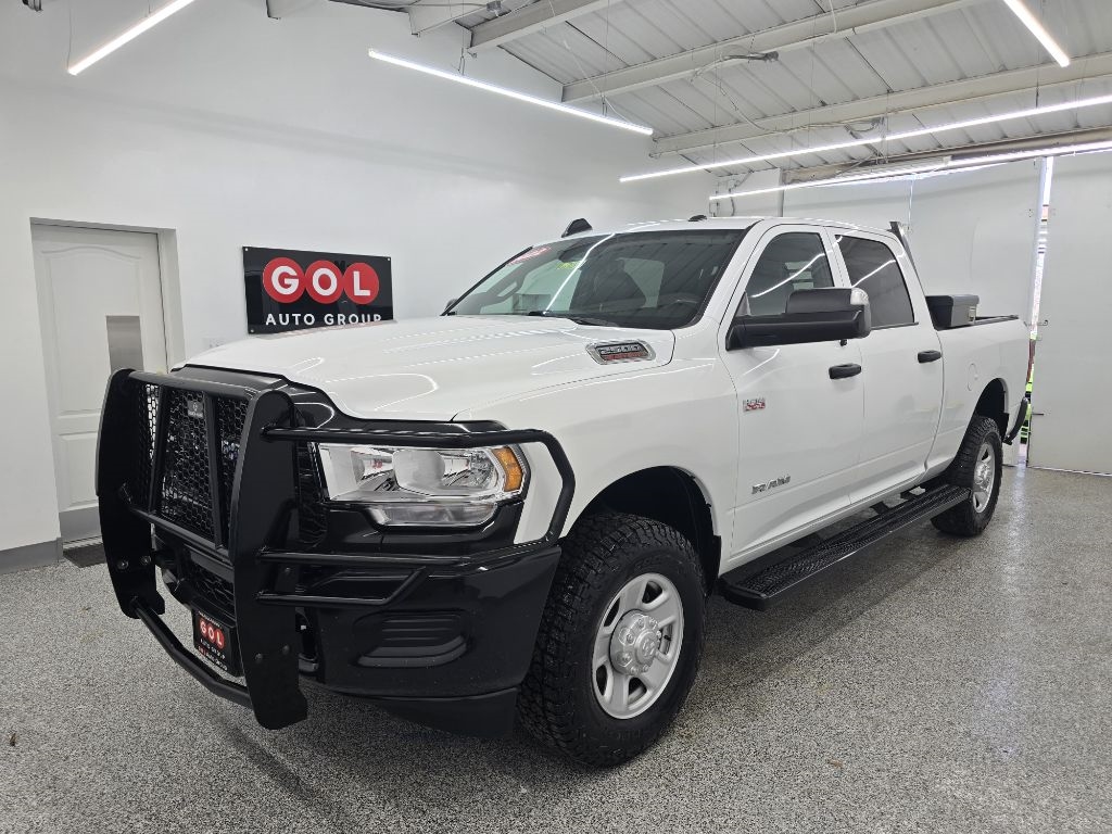 RAM 2500 Tradesman Crew Cab SWB 4WD 2022