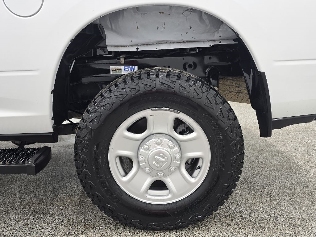 RAM 2500 Tradesman Crew Cab SWB 4WD 2022