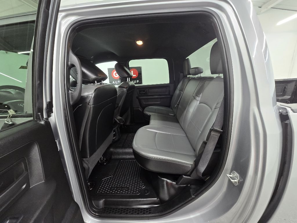 RAM 2500 Tradesman Crew Cab SWB 4WD 2022