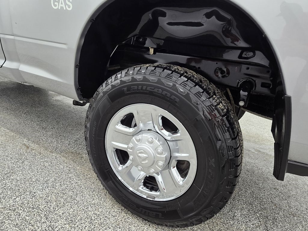 RAM 2500 Tradesman Crew Cab SWB 4WD 2022