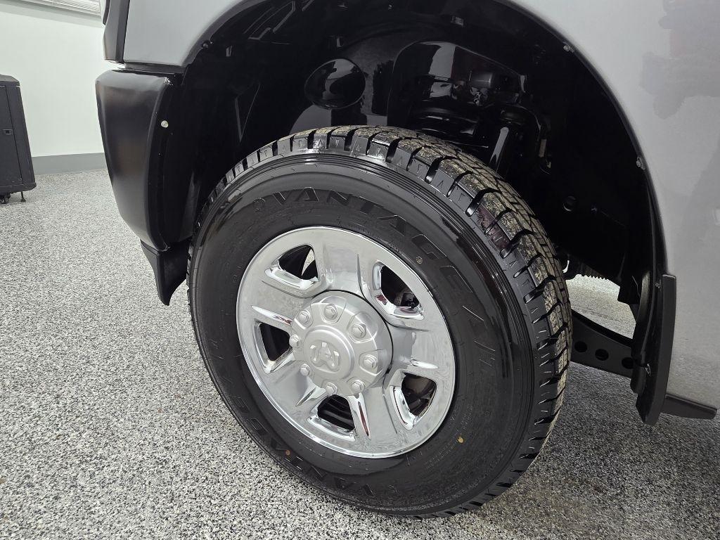 2022 RAM Ram 2500 Pickup Tradesman - Photo 29