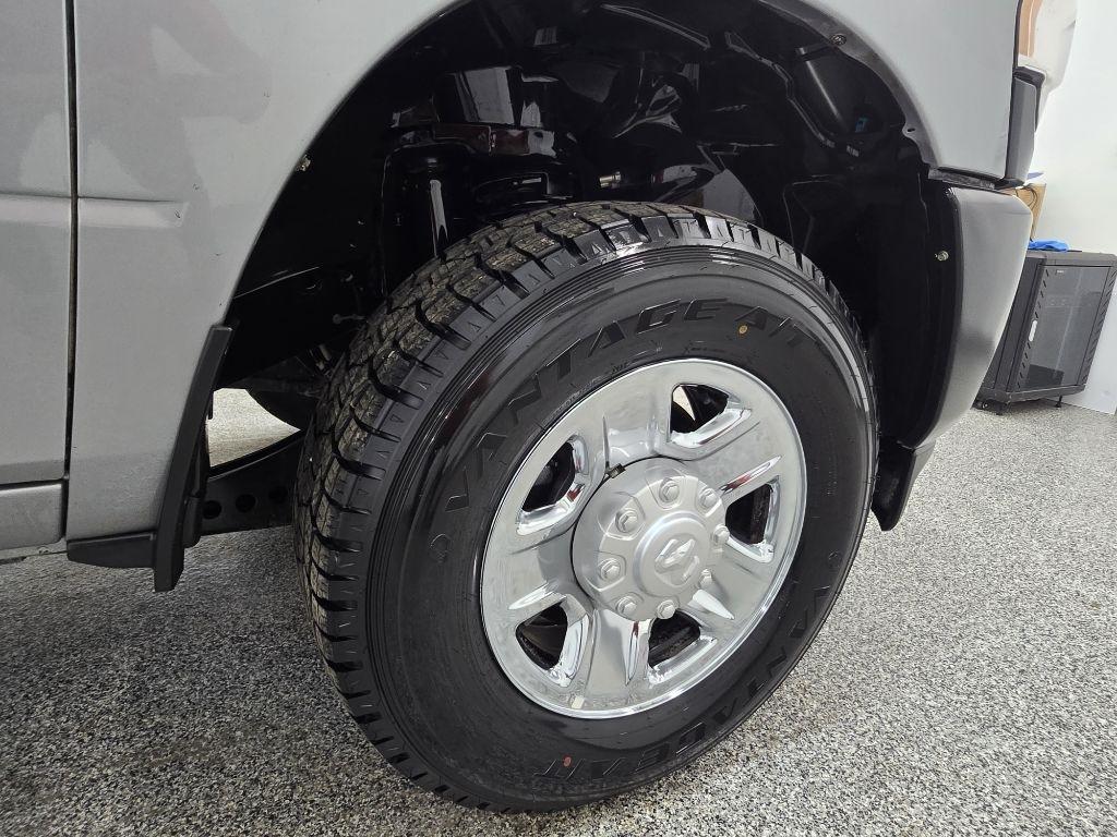 2022 RAM Ram 2500 Pickup Tradesman - Photo 32