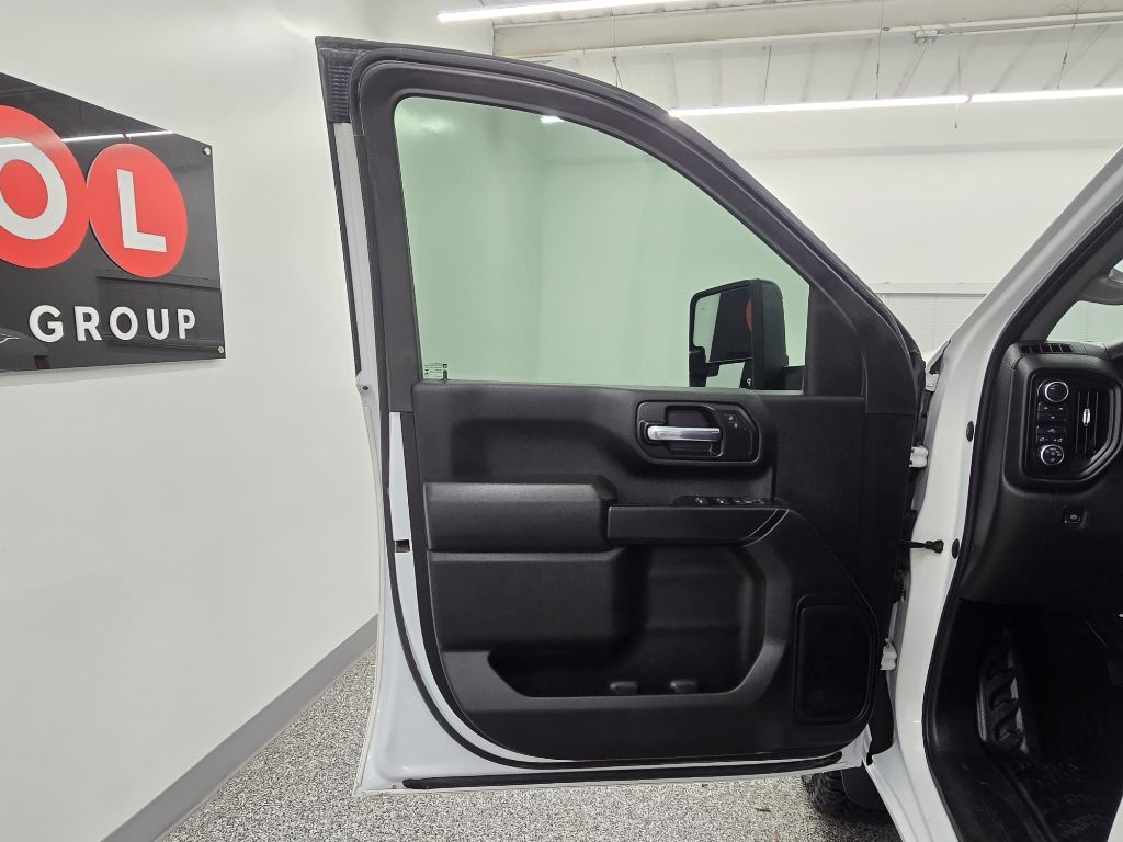 Chevrolet Silverado 2500HD Work Truck Crew Cab Long Box 4WD 2023