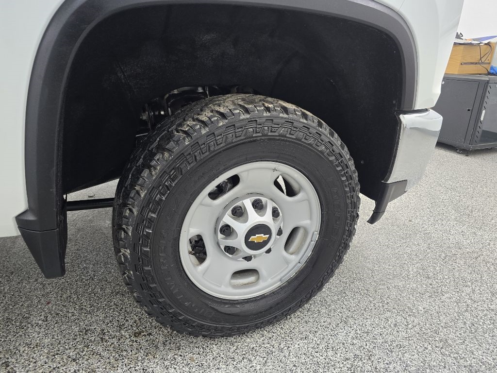Chevrolet Silverado 2500HD Work Truck Crew Cab Long Box 4WD 2023