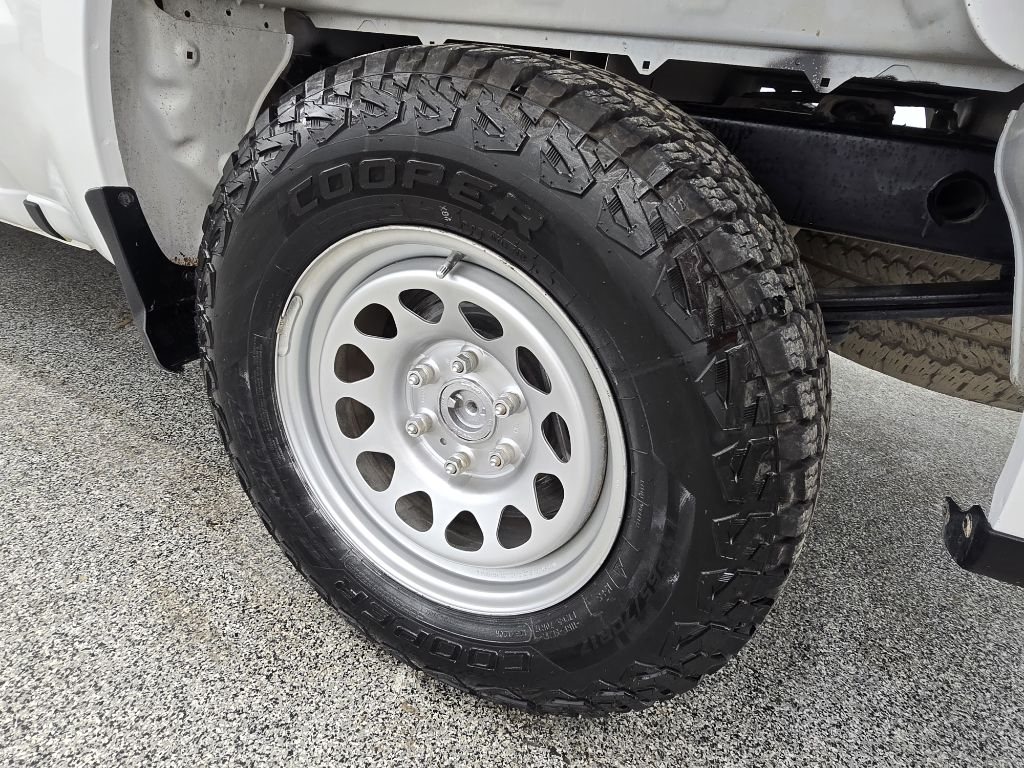 Chevrolet Silverado 1500 Work Truck Crew Cab Short Box 4WD 2021