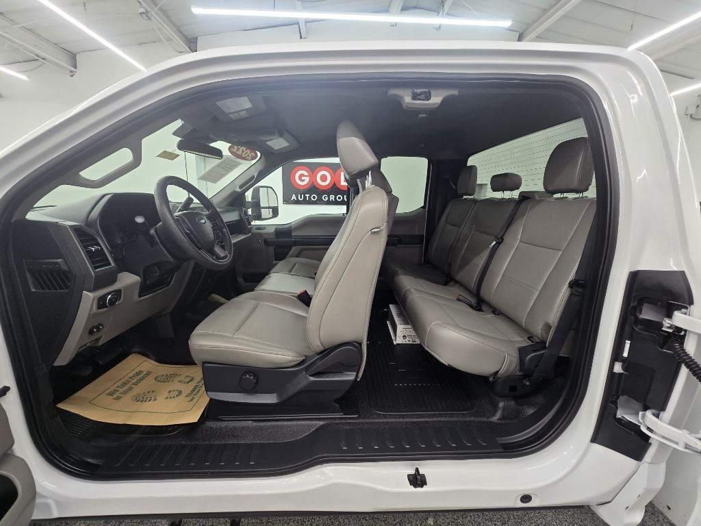 Ford F-250 SD XL SuperCab 2WD 2022