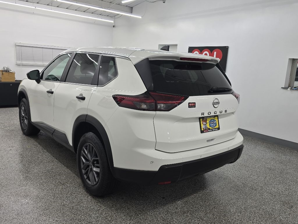 Nissan Rogue S 2024