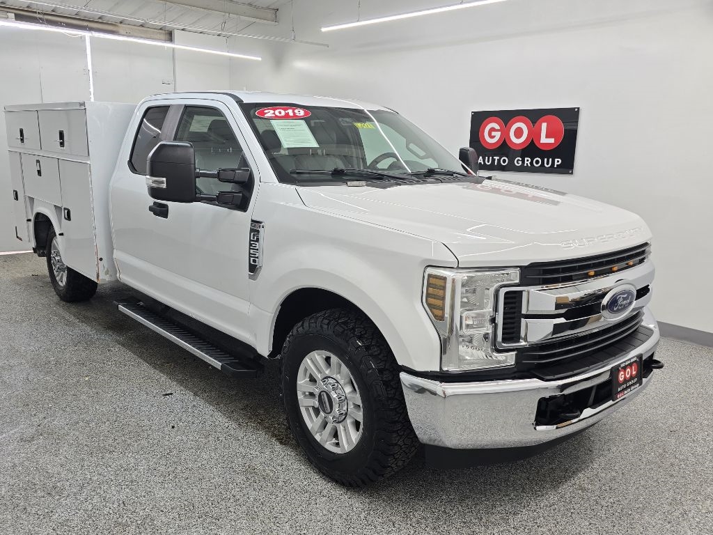 2019 Ford F-350 SD XL SuperCab 2WD