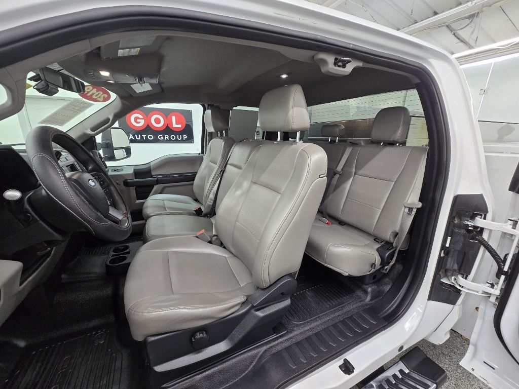 Ford F-350 SD XL SuperCab 2WD 2019