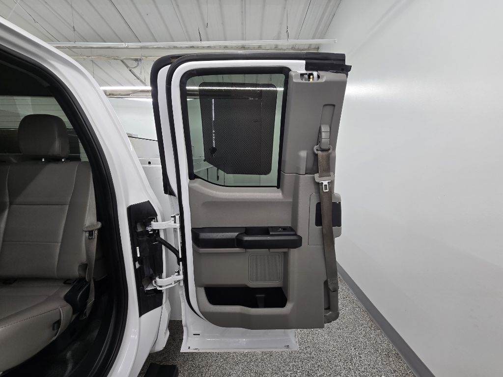 Ford F-350 SD XL SuperCab 2WD 2019