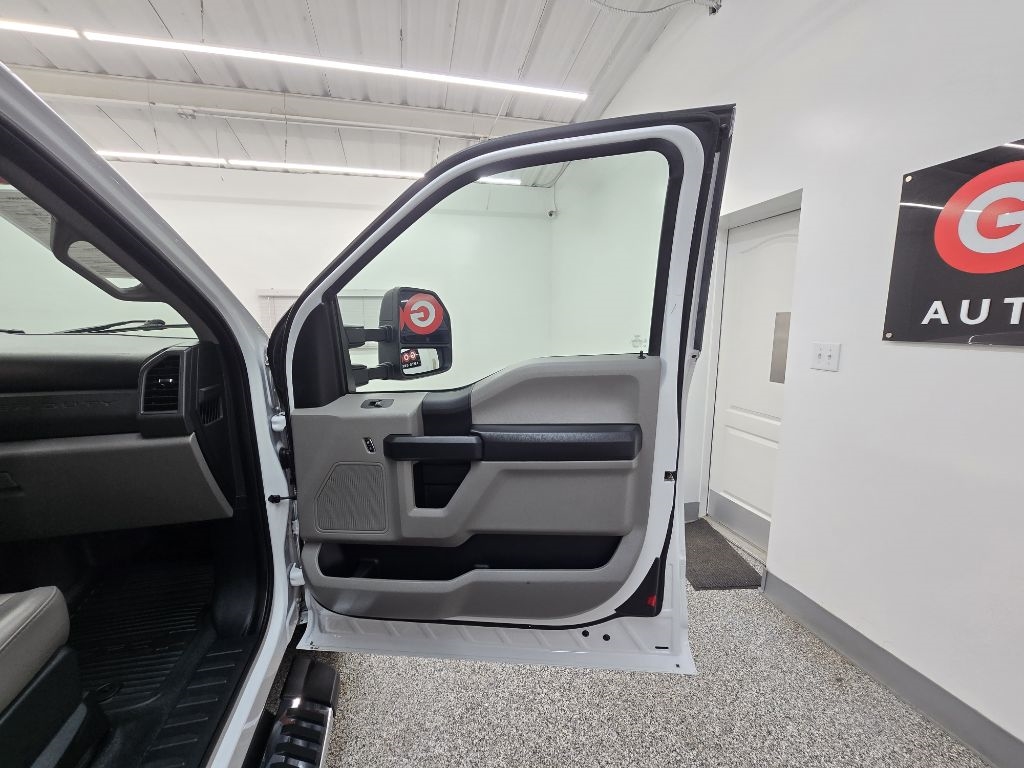 Ford F-350 SD XL SuperCab 2WD 2019