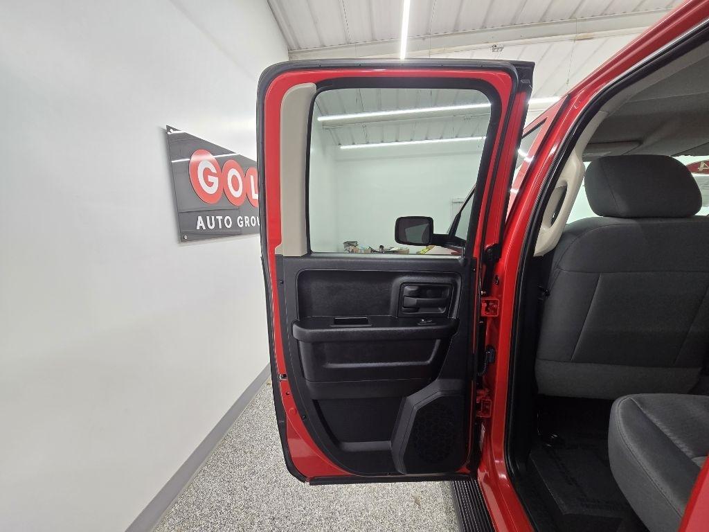 RAM 1500 Tradesman Quad Cab 2WD 2014