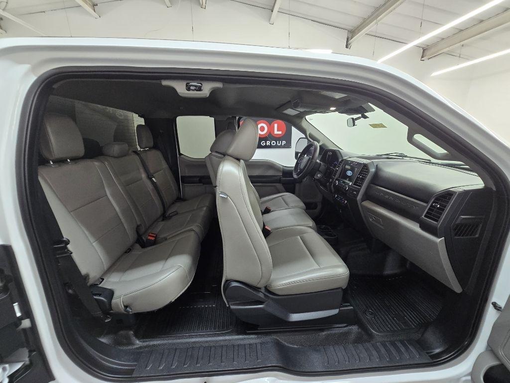 Ford F-350 SD XL SuperCab SWB 2WD 2020