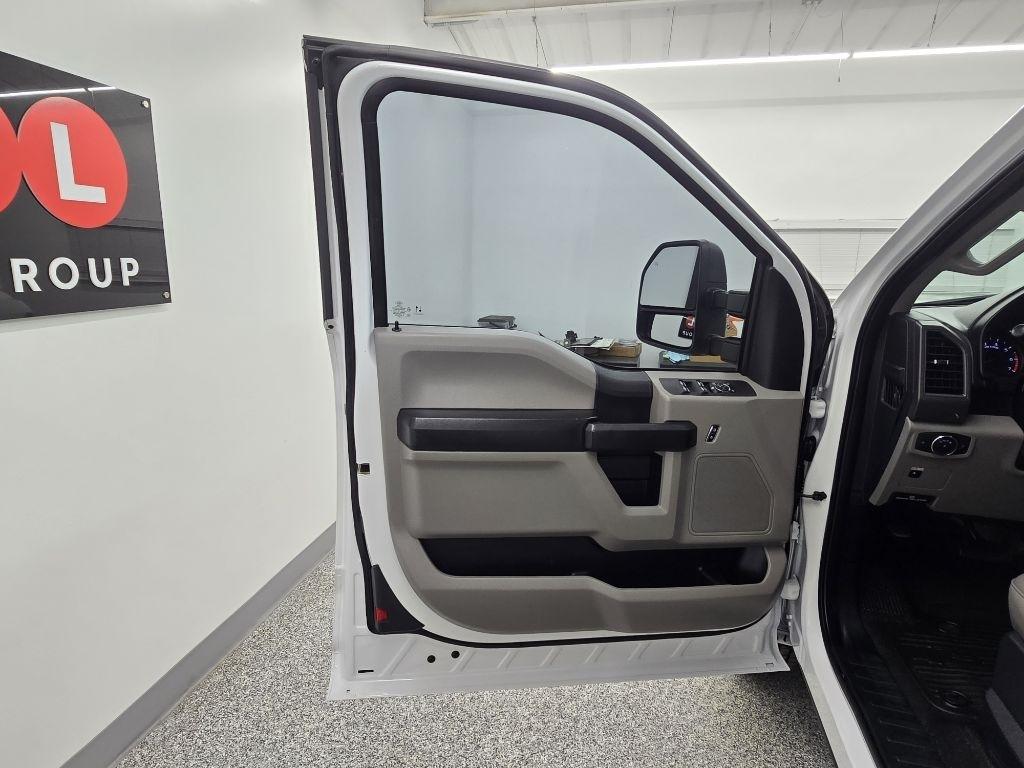 Ford F-350 SD XL SuperCab SWB 2WD 2020