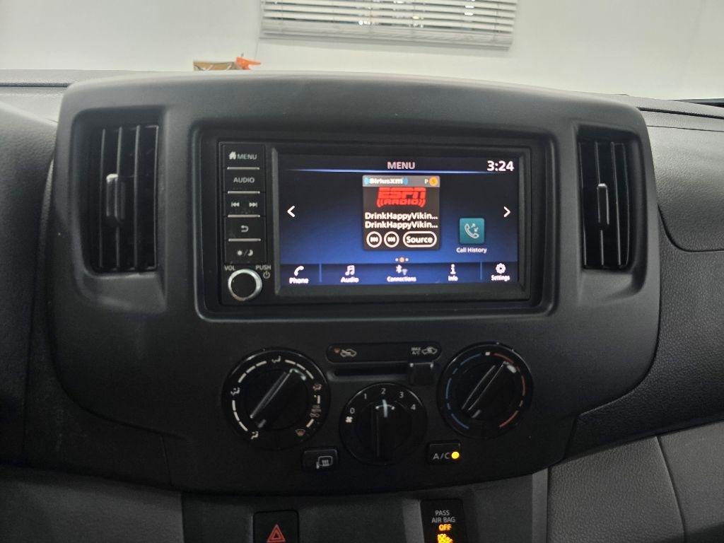 Nissan NV200 SV 2021