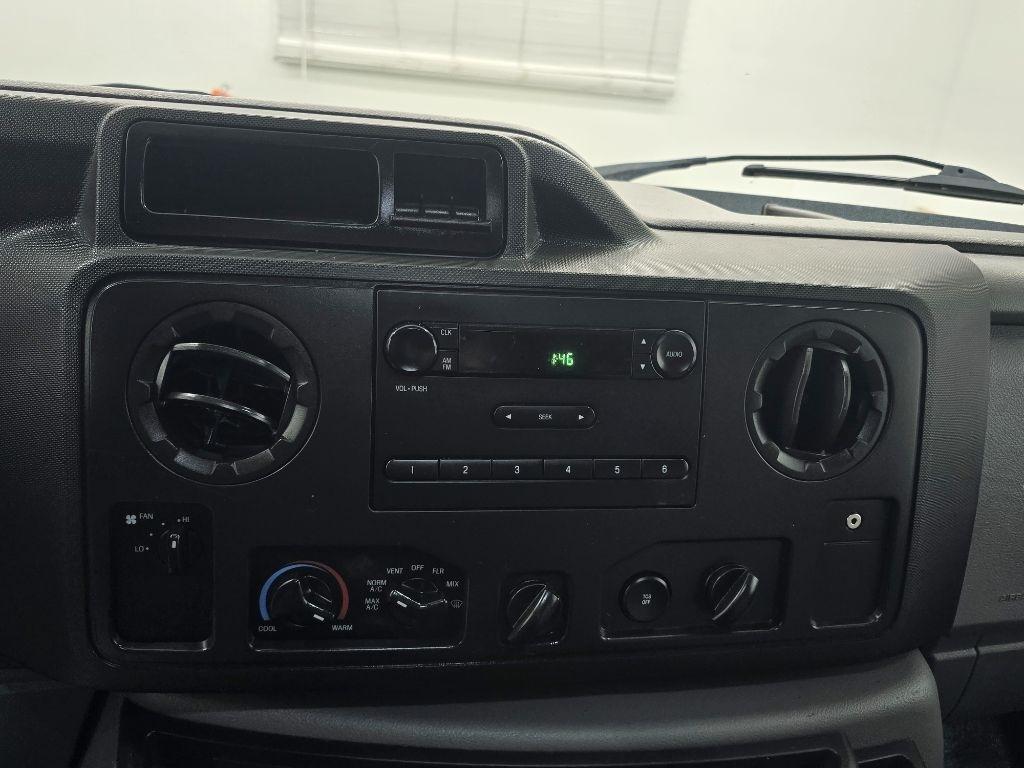 Ford Econoline E-150 2013