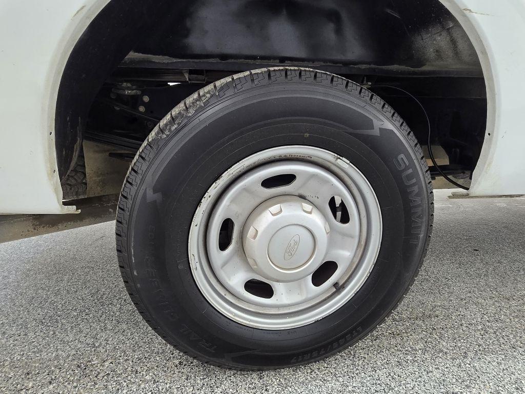 Ford F-250 SD XL Crew Cab 2WD 2016