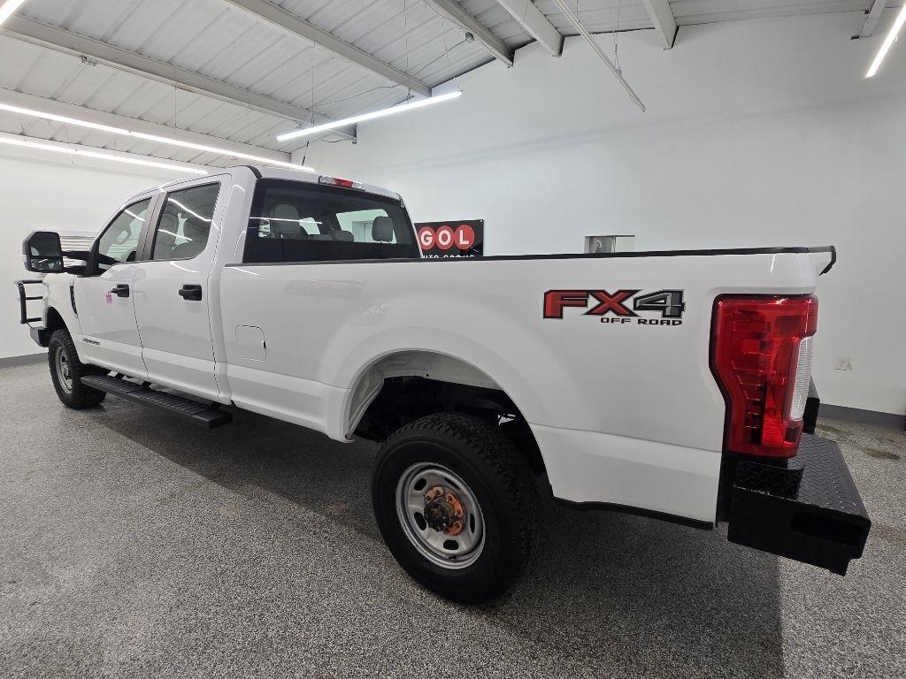 Ford F-350 SD XL SuperCab 4WD 2017