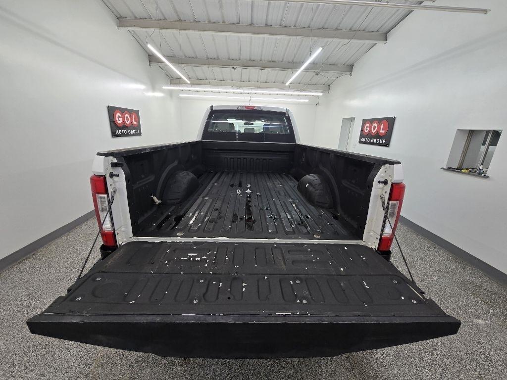 Ford F-350 SD XL SuperCab 4WD 2017