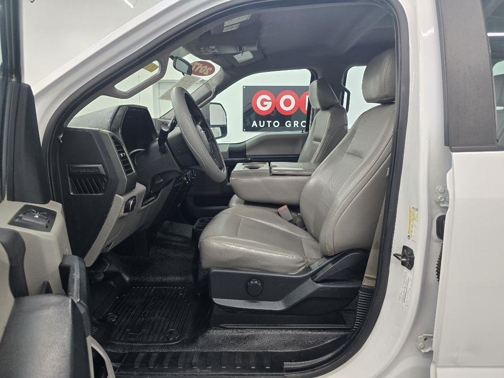 Ford F-350 SD XL SuperCab 4WD 2017