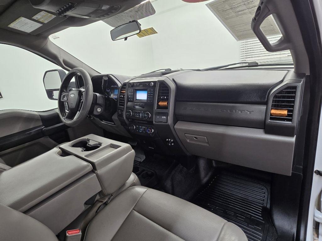 Ford F-350 SD XL SuperCab 4WD 2017